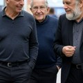 Kapitalizam nas vodi u provaliju – a svi ćutimo i skrolujemo! Čomski, Varufakis i Žižek o svetu u kojem ŽIVIMO