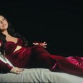 Azra objavila slike iz porođajne sale, pa najavila povratak na scenu! Oglasila se iz Amerike: 2025. je posebna godina za mene…