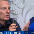 Hit scena s meča Srbija - Grčka: Našem vaterpolisti sanirali povredu uz pomoć moblilnog telefona