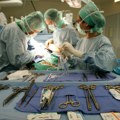 Bebi odstranjen tumor težak 800 grama u bolnici "Bambino Đezu" u Rimu