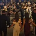 E, ovako se slavi punoletstvo! Krenula serija proslava 18. rođendana u Užicu, napunio se grad pa počela slavlja, u čast…