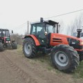 Удружења тврде да је власт убацила људе у њихове редове да би разбила протесте пољопривреднике