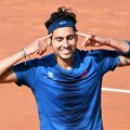 Rutinska pobeda u tri seta: Alehandro Tabilo srušio Kamila Majhšaka