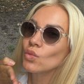 Poznata voditeljka pakuje trakice osveštane na pojasu Presvete Bogorodice: Okrenula se veri i objavila dirljiv trenutak
