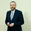 Saznajemo: Oleniku uručen poziv za informativni razgovor zbog izazivanja panike lažima o zvučnom topu