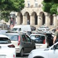Neobična poruka na zadnjem delu automobila raznežila Beograđane - zbog onoga što je vozač napisao mnogi oduševljeni: "Hvala…