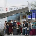 Vidi li se kraj vrtlogu problema: Manjak ljudi i višak kofera na beogradskom aerodromu u jeku sezone
