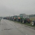 Poljoprivrednici započeli miran protest, traže smenu Martinovića