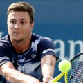 Šteta! Kecmanović imao dve meč lopte, pa izgubio od Milera u osmini finala ATP turnira u Hong Kongu