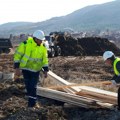 Akva park – najveća SNS pljačka u Nišu: Potrošeno skoro dve milijarde, a gradilište zaraslo u travu i korov