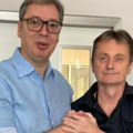 Naš Darko upravo napušta bolnicu Ministar Glišić ide kući na oporavak, predsednik Vučić ga dočekao