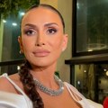 Emina Jahović objavila emotivnu sliku sa majkom: Svi kažu da je od nje nasledila otmenost, ćerka je ljubi, a Senija ne skida…