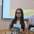 Миа Миражић из Сремске Митровице освојила друго место на Републичком такмичењу из немачког језика