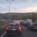 Haos na auto-putu kod Bubanj potoka: Evo šta se krije iza potpunog kolapsa