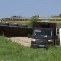 Kamion izleteo sa kolovoza na Ibarskoj magistrali, vozač poginuo