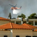 Vatrena stihija na Rodosu probila liniju odbrane: Organizuju se dodatne evakuacije, kanaderi nadleću ostrvo