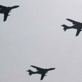 Kineski bombarderi u blizini Okinave, Japan mobilisao avione