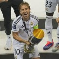 Modrić savetovao Anćelotija ko "mora" da igra: "Najbolji je"