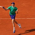 Novak Đoković dobio najteži mogući posao na Rolan Garosu, Siner razvalio Rusa i čeka ga u polufinalu!
