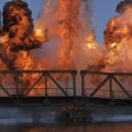 Razaranje: Rusi minirali mostove, a onda su usledile eksplozije VIDEO