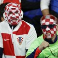 VIDEO Sramni povici Hrvata usred Praga: Po ulicama vikali „Srbe ćemo klati“, huligane sačekao hladan tuš