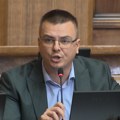 „Vi ste sledbenici najveće kukavice u istoriji Srbije“: Miloš Parandilović poslanicima vladajuće koalicije u Skupštini Srbije…