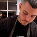 Viktor Živojinović zasukao rukave i zavija sarme: Brenin naslednik briljira u kuhinji, sprema slavsku trpezu