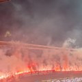 Prekinut 180. Večiti derbi! Marakana slavi 60. rođendan, a "delije" napravile spektakularnu bakljadu! (video)