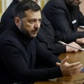 Zelenski upozorio Makrona na opasnost od novih ruskih raketnih udara