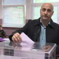 Dalibor Jekić glasao u Osnovnoj školi „Treći kragujevački bataljon“