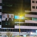 Uklonjen veliki transparent SNS-a s Bulevara oslobođenja (VIDEO)