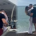 (Video) Uzavrele strasti na plaži: Sloba Radanović i Jelena se ljubili pred svima, a ona puca koliko je zgodna - poveli i…