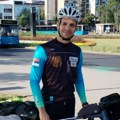 Čuvar zatvora u Novom Sadu u humanu misiju krenuo biciklom: Za liječenje male Merjem preći će 1.500 km