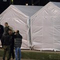 Incident kod Skupštine, muškarac iz šatora napao drugog zbog uzvika „Buđenje“