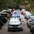 Jak udes u Ustaničkoj: Žena se autom zakucala u autobus