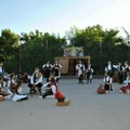 Mladi folkloraši oduševili publiku u Popovcu