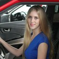 Tri stvari koje ne treba da držite u automobilu za vreme vrućina