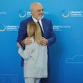 U Albaniji je "keš kralj", ali Edi Rama želi da od države stvori prvo bezgotovinsko društvo