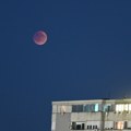 Večeras potpuno pomračenje Meseca i u Beogradu: Poslednji kontakt sa Zemljinom senkom očekuje se u 21.56