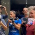Svi u neverici! Naš folker sa zavojem na licu došao na 18. rođendan ćerke Saše Matića: ''Inficiralo se'' (video)