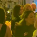 Ćerku (18) poljubila u usta! Svi šokirani potezom Nataše Bekvalac! (video)