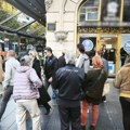U Knezu smo zatekli masu ljudi koja se okuplja: Svi snimaju scenu koju retko možemo da vidimo u Srbiji