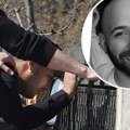 Darko Lazić plače na ogradi i mazi bratovu umrlicu: Dobio predmet koji je njegov brat posedovao pa se slomio
