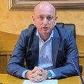 Knežević: Suzavac vam je bacio Miloš Medenica; Zato ne možete da ga nađete