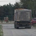 VIDEO: Putnikovo traži hitnu reakciju – šleperi danima prolaze kroz stambeno naselje