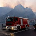 "Pucao je kamen, padali su električni stubovi, putevi su zatrpani": Jezive posledice požara u Hrvatskoj