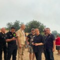 "Situacija je i dalje teška, ulažu se ogromni napori, ljudi angažovani 24 sata" Dačić sa Macutom o požaru u Deliblatskoj…