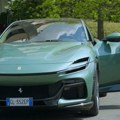 VIDEO: Ferrari Purosangue Verde Dora