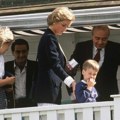 Nije birao sredstva da bude ravnopravan s kraljevskom porodicom: Kontroverzni milijarder umro ubeđen da mu je Čarls ubio sina