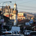 Privedeni učenici u Novom Pazaru: Slali preteće mejlove o postavljenim bombama u školama